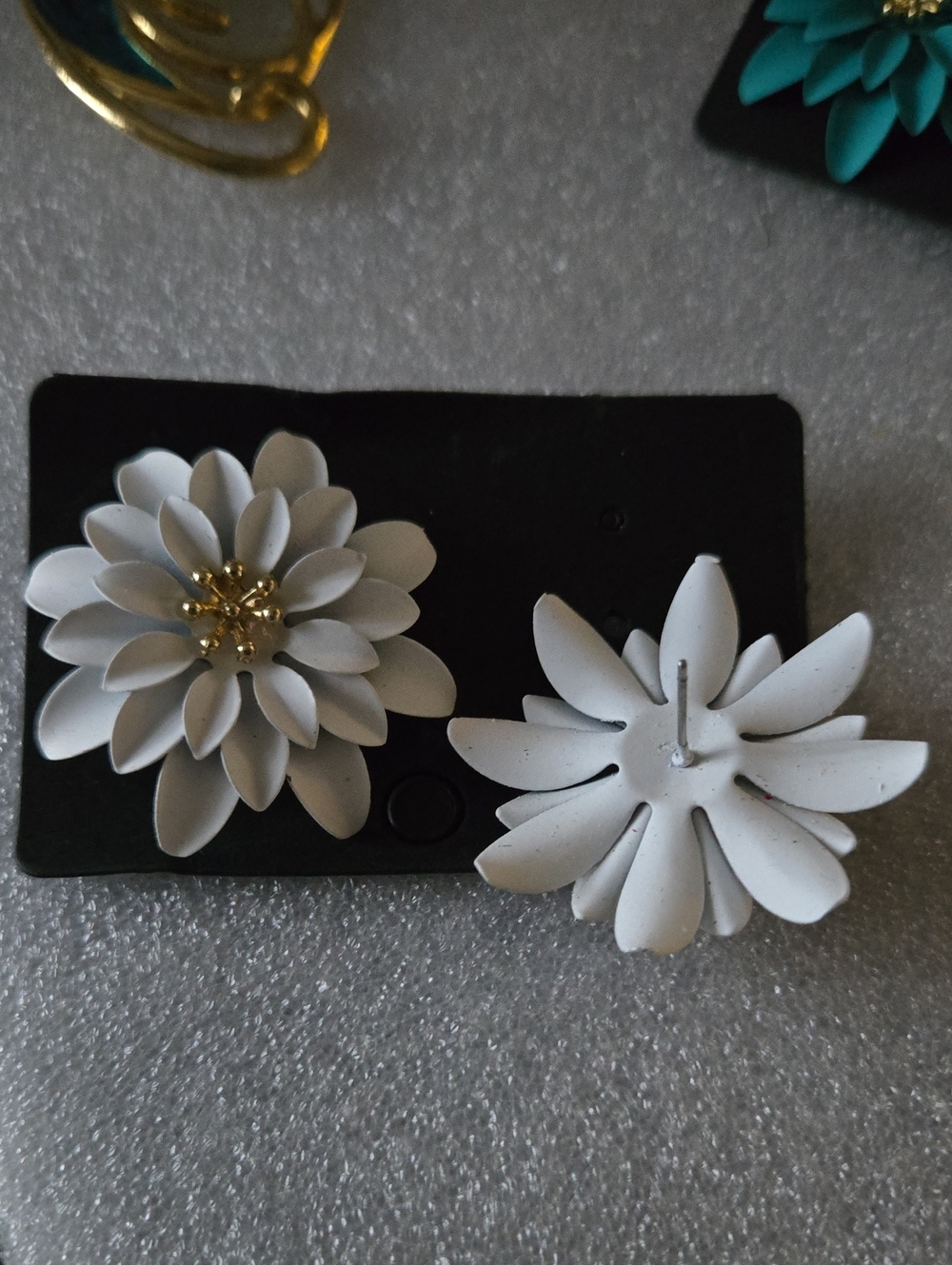 Fashion Jewelry White Floral Stud Earrings with Gold Centers - Picture 3 of 5